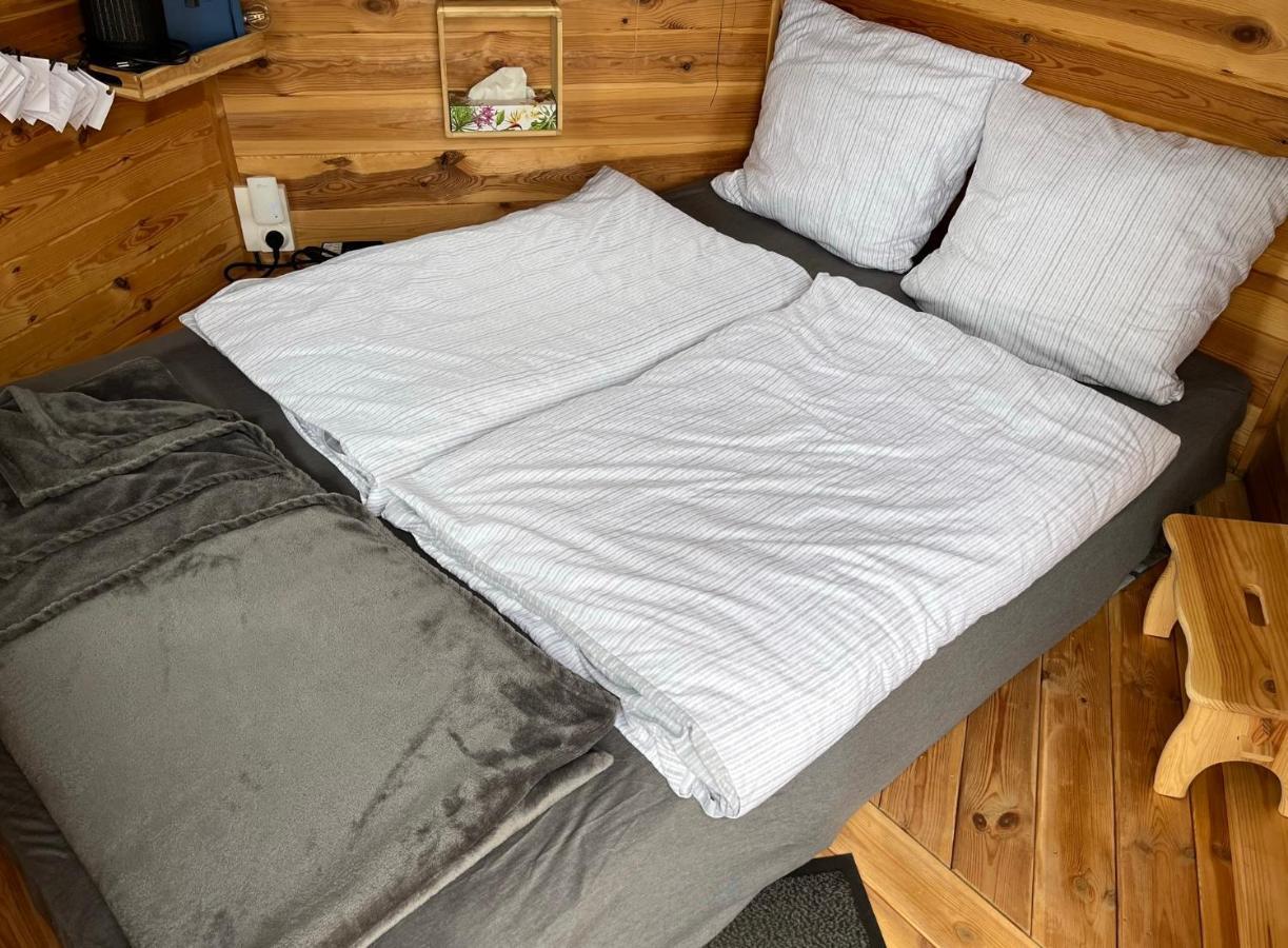 Lodge Kotas Accueil Velo - Chez Flo & Marc Chouzy-sur-Cisse